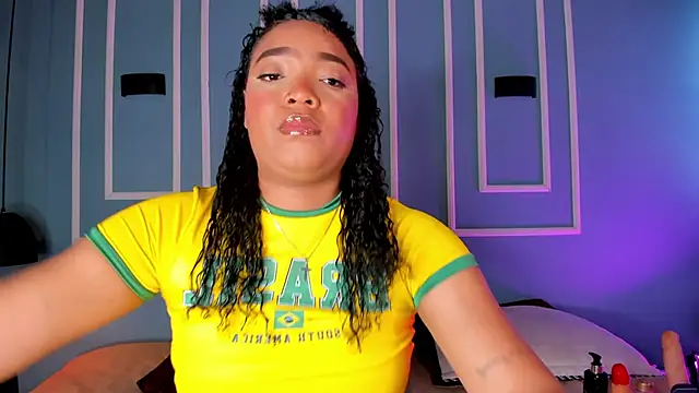 nikeysha zc online show from September 18, 2025, 7:38 pm