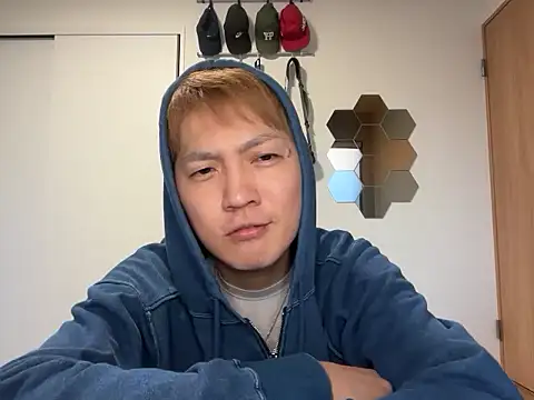 kensnb online show from November 28, 2025, 9:50 pm