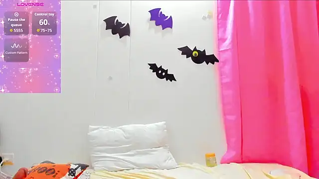 Natasha by online show from November 6, 2025, 1:56 pm