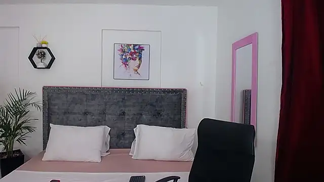 Amber hot22 online show from February 5, 2025, 7:53 pm