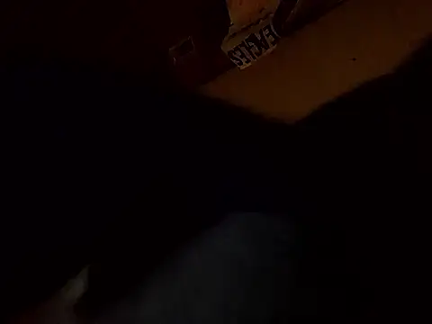 johnnyyyahh online show from October 20, 2025, 1:33 pm