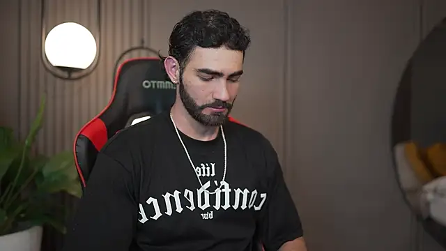 Austin bolt online show from December 25, 2024, 11:53 pm