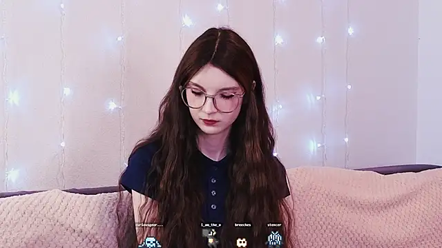 KimWilli online show from January 18, 2025, 10:17 pm