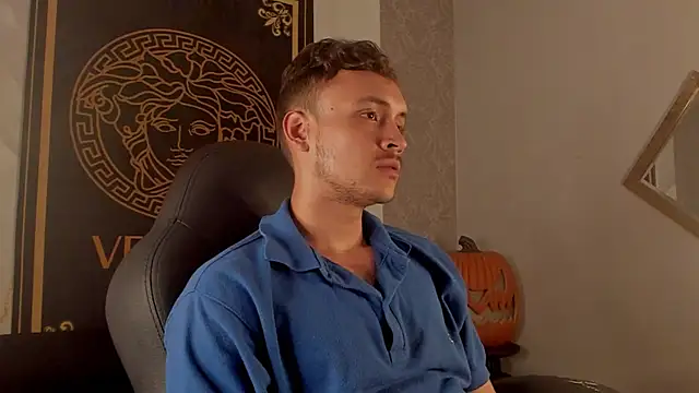 Desmon Clark online show from October 7, 2025, 9:45 pm