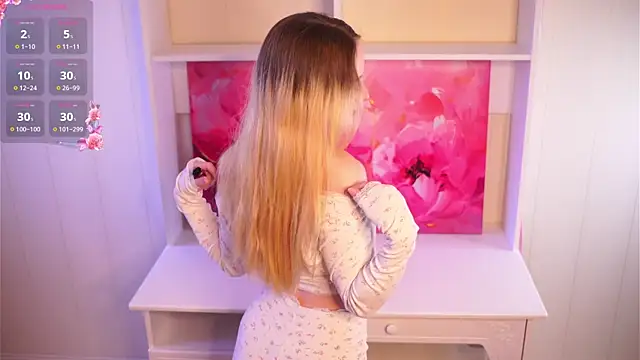 Naughty  Couplles online show from October 17, 2025, 3:20 am