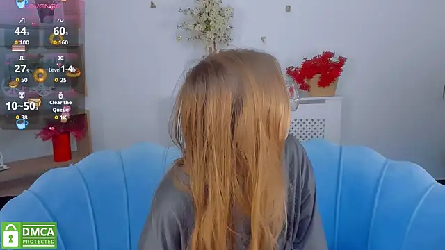 LayriantaVee online show from September 27, 2025, 6:18 am