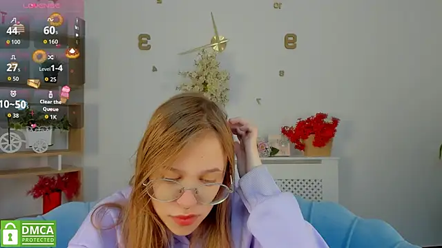 LayriantaVee online show from October 3, 2025, 5:59 am