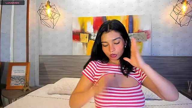 Snapshot of Candys_victoria chatting on February 5, 2025, 6:13 am Candys victoria online show from February 5, 2025, 6:13 am