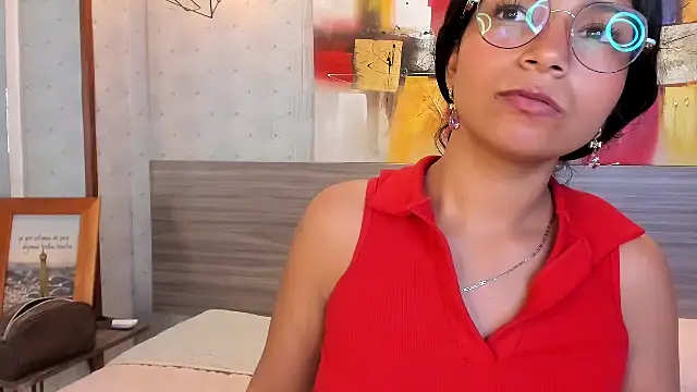 Snapshot of Candys_victoria chatting on February 18, 2025, 6:04 am Candys victoria online show from February 18, 2025, 6:04 am