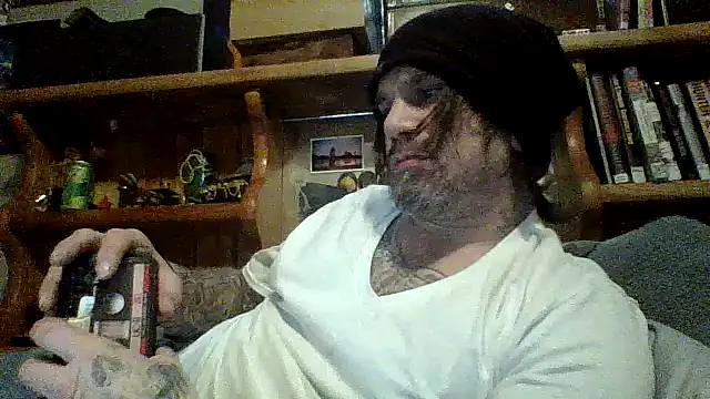 clitstitsandbongrips online show from December 11, 2024, 7:03 pm