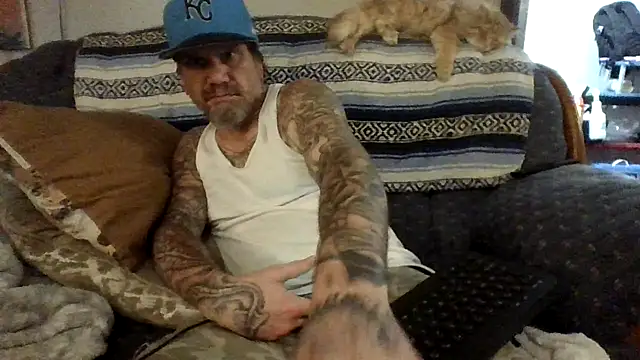 clitstitsandbongrips online show from October 10, 2025, 7:13 pm