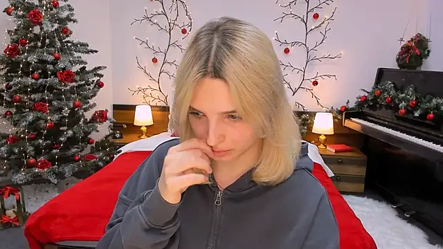 Snapshot of tendermeow chatting on January 10, 2025, 8:59 pm tendermeow online show from January 10, 2025, 8:59 pm