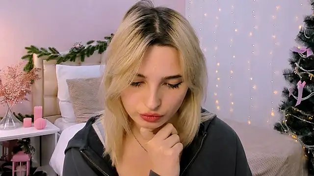 Snapshot of tendermeow chatting on January 20, 2025, 11:21 pm tendermeow online show from January 20, 2025, 11:21 pm