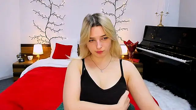 Snapshot of tendermeow chatting on February 6, 2025, 1:32 pm tendermeow online show from February 6, 2025, 1:32 pm