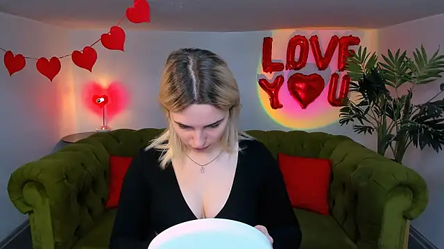 Snapshot of tendermeow chatting on February 11, 2025, 1:20 pm tendermeow online show from February 11, 2025, 1:20 pm