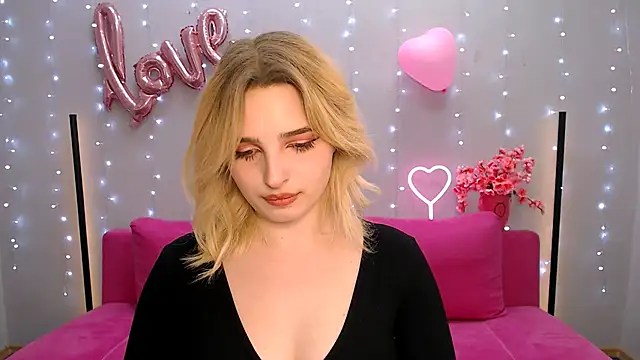 Snapshot of tendermeow chatting on February 12, 2025, 11:20 pm tendermeow online show from February 12, 2025, 11:20 pm