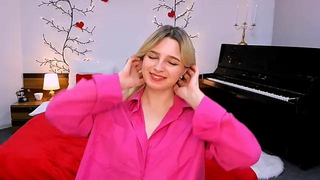 Snapshot of tendermeow chatting on March 8, 2025, 2:23 am tendermeow online show from March 8, 2025, 2:23 am