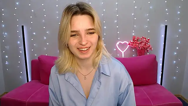 Snapshot of tendermeow chatting on March 12, 2025, 8:10 pm tendermeow online show from March 12, 2025, 8:10 pm