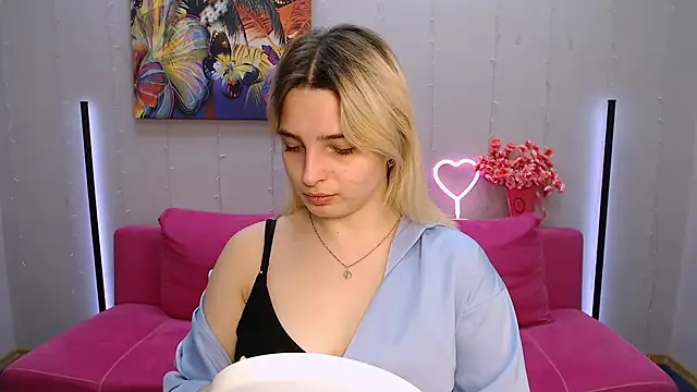 Snapshot of tendermeow chatting on March 22, 2025, 1:19 pm tendermeow online show from March 22, 2025, 1:19 pm