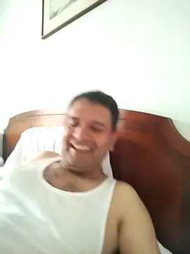 RogueTraveler online show from March 3, 2025, 2:26 pm