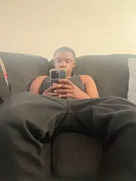 Snapshot of TransboyJay chatting on November 3, 2025, 10:10 pm TransboyJay online show from November 3, 2025, 10:10 pm