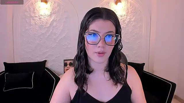 AmberFarrell online show from April 15, 2026, 7:21 pm