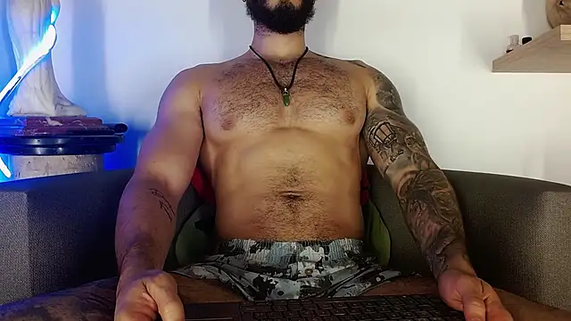 Morgann jones online show from June 18, 2026, 5:19 am