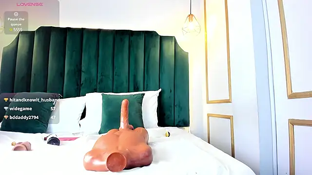 HannaPaola online show from January 11, 2025, 7:06 am