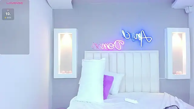 HannaPaola online show from February 23, 2025, 2:18 am