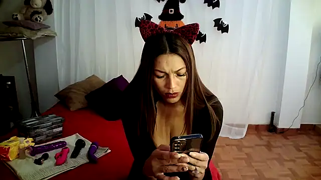 Hanna Charming online show from October 9, 2025, 6:06 pm