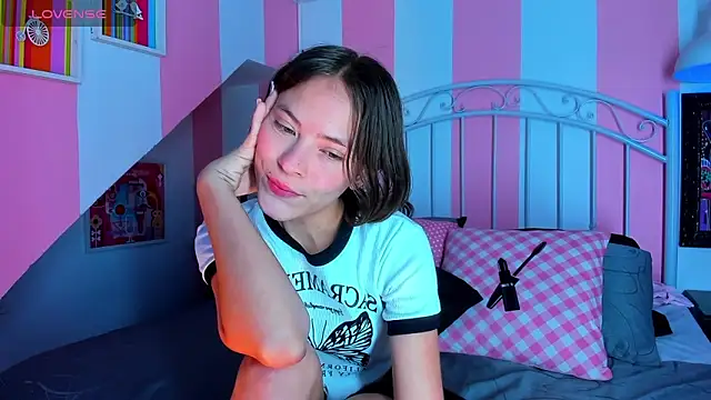 Liah Grey8 online show from December 16, 2024, 10:56 pm