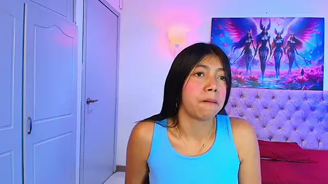 KimberlyVillaLobos online show from January 25, 2025, 11:44 am