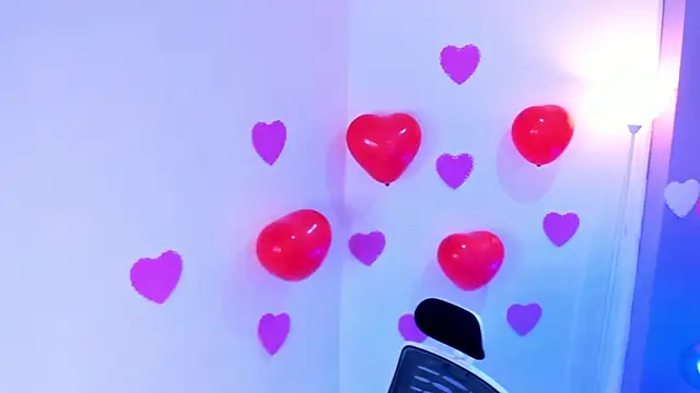 KimberlyVillaLobos online show from February 15, 2025, 2:55 pm