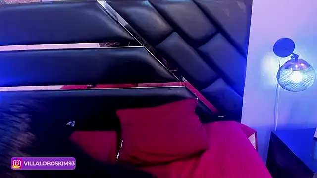 KimberlyVillaLobos online show from February 18, 2025, 5:53 pm