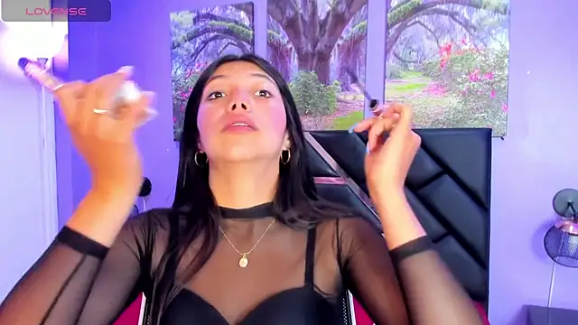 KimberlyVillaLobos online show from September 11, 2025, 11:32 am