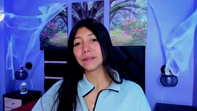 KimberlyVillaLobos online show from November 4, 2025, 11:31 am