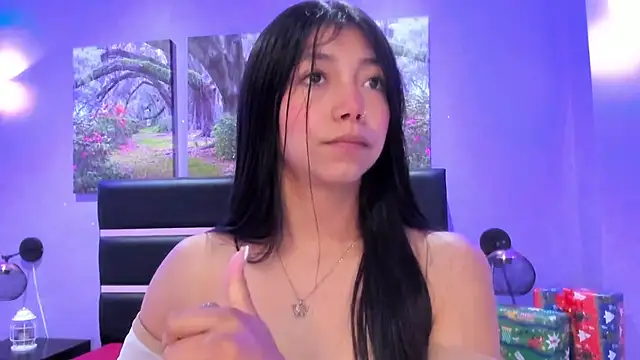 KimberlyVillaLobos online show from December 20, 2025, 11:39 am