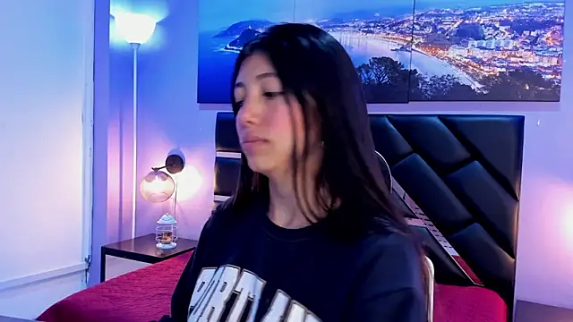 KimberlyVillaLobos online show from March 31, 2026, 12:38 pm