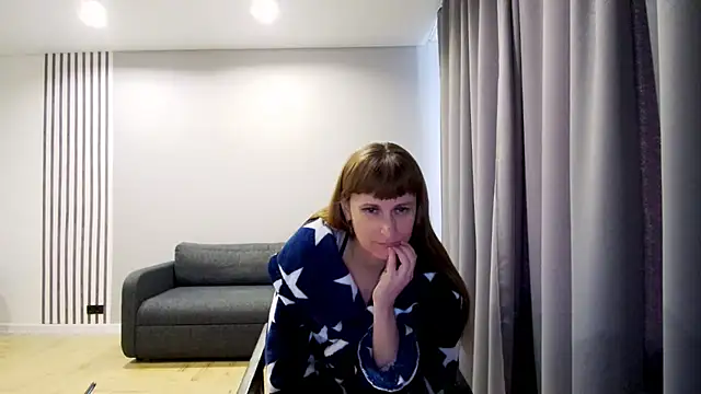 Daniella Lorente online show from February 28, 2025, 5:37 am