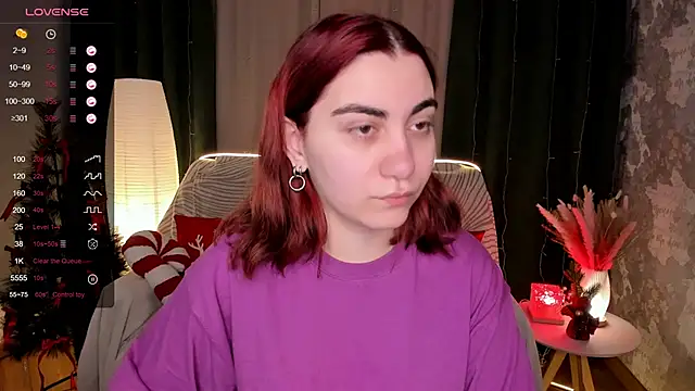 hannacheekss  online show from December 5, 2025, 2:09 am