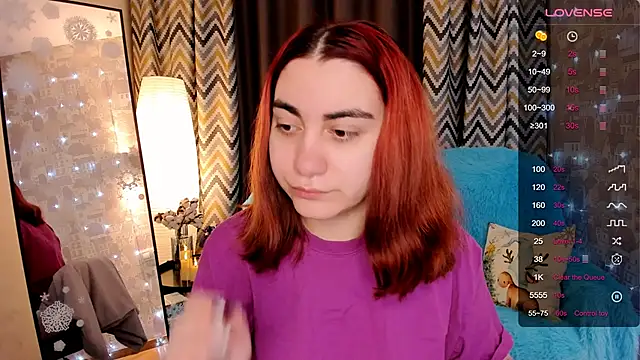 hannacheekss  online show from December 17, 2025, 2:06 am