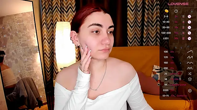 hannacheekss  online show from April 16, 2026, 2:12 am