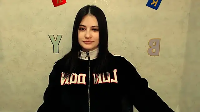 AliceSexyyy  online show from February 13, 2025, 1:26 pm