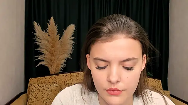 showmeparadise online show from February 3, 2025, 12:47 pm