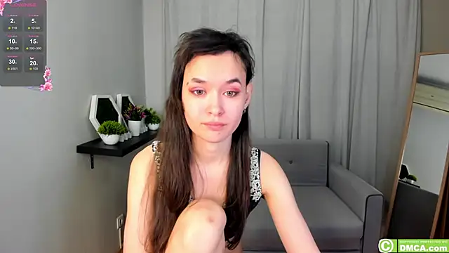 Emily Strikeee online show from December 5, 2024, 12:44 pm