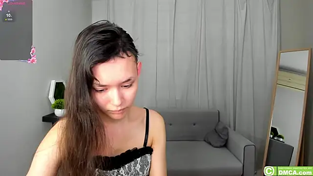 Emily Strikeee online show from December 6, 2024, 9:54 am