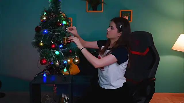 EvaThopson online show from December 4, 2024, 11:19 am