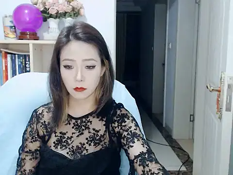 Snapshot of SuSushi728 chatting on June 24, 2026, 4:17 pm SuSushi728 online show from June 24, 2026, 4:17 pm