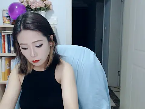 Snapshot of SuSushi728 chatting on July 5, 2026, 4:25 pm SuSushi728 online show from July 5, 2026, 4:25 pm
