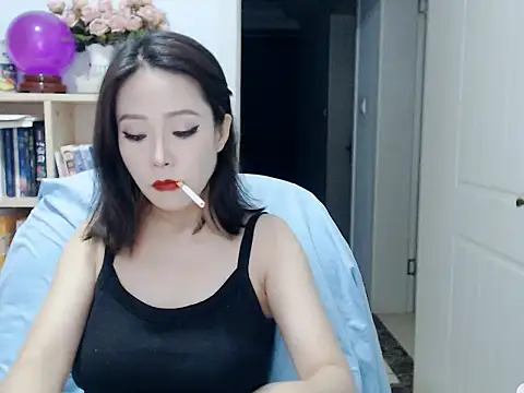 Snapshot of SuSushi728 chatting on July 18, 2026, 4:00 pm SuSushi728 online show from July 18, 2026, 4:00 pm
